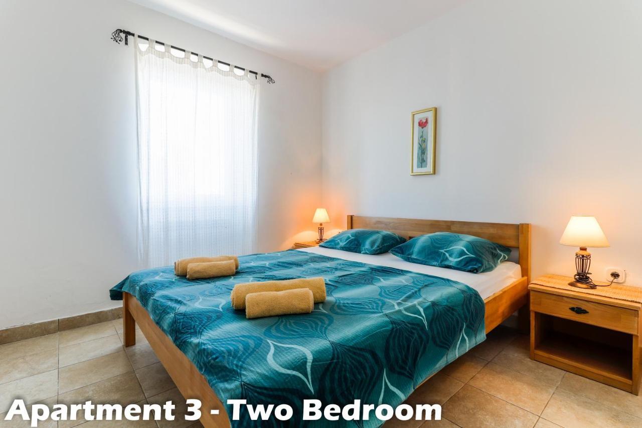Art Apartments Vrsar Exterior photo